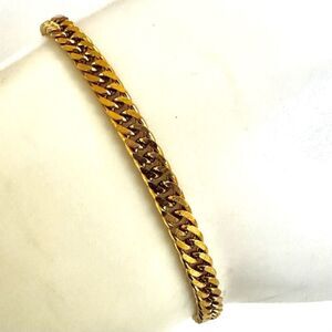 evry gold tone chain bracelet